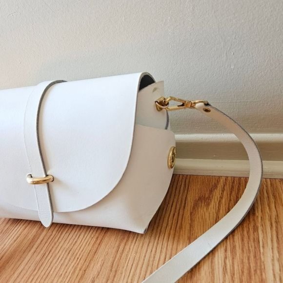Vice Versa Vegan Leather Crossbody Mini Bag White. - Picture 6 of 11